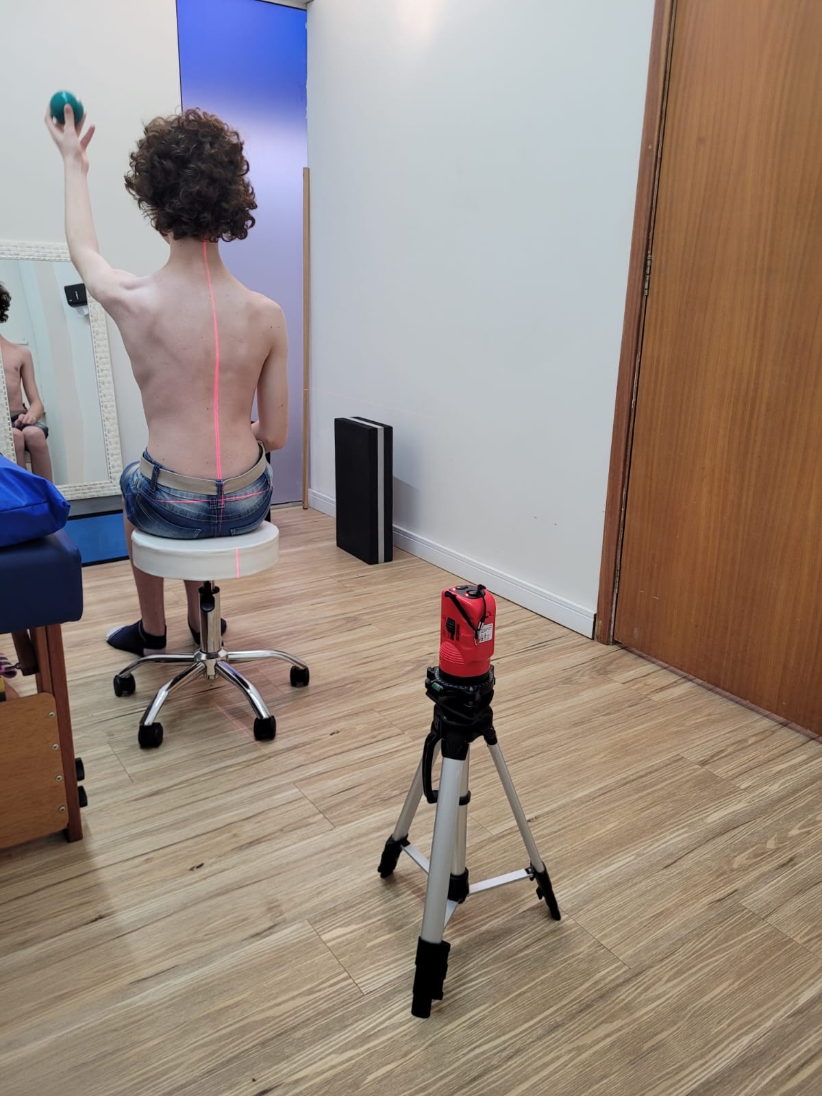 Abordagem S.E.A.S Para Escoliose Infantil