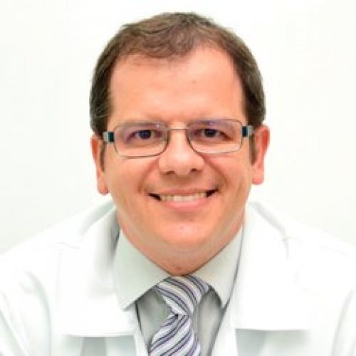 Dr. Lucas Borelli Bovo 