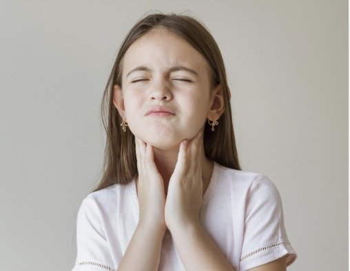 Rouquidão em crianças: Entenda o que é, suas principais causas e o tratamento