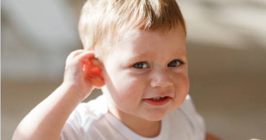 Como identificar problemas auditivos em crianças: sinais de alerta e passos a seguir