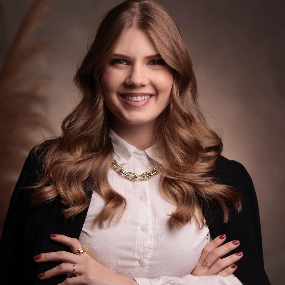 Dra. Paula Belone Garcia