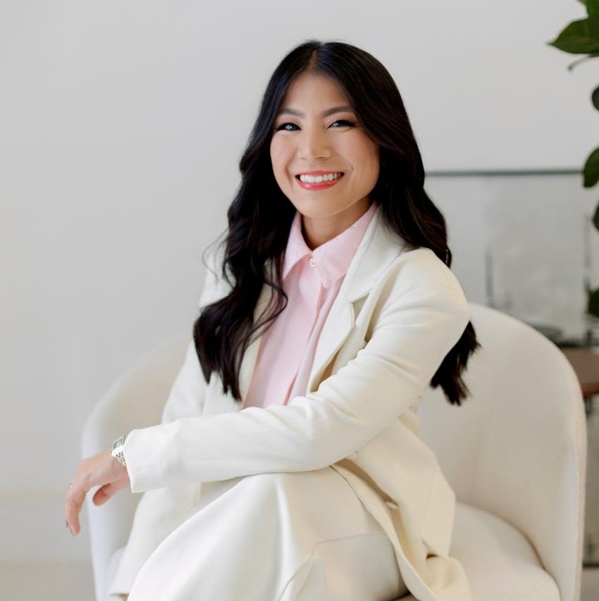 Dra. Thais Yumi Yura