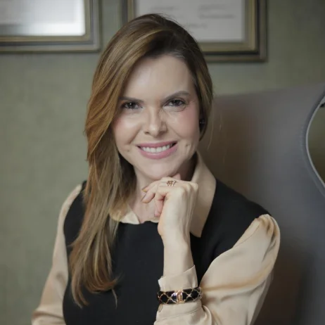 Dra. Daniela Monteiro de Barros