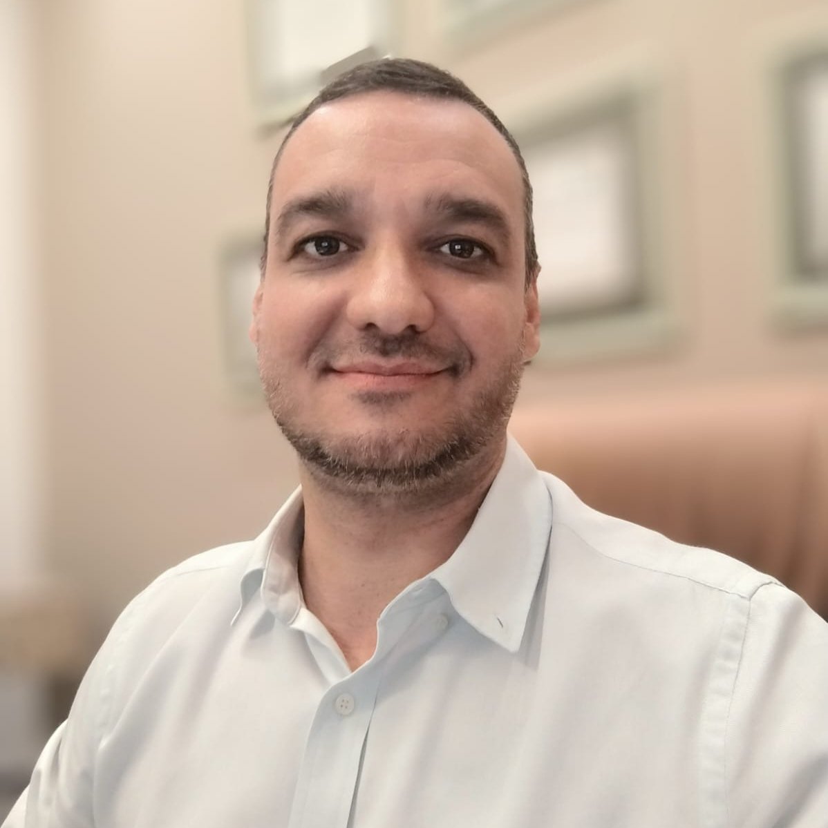 Dr. Renato Ferneda de Souza