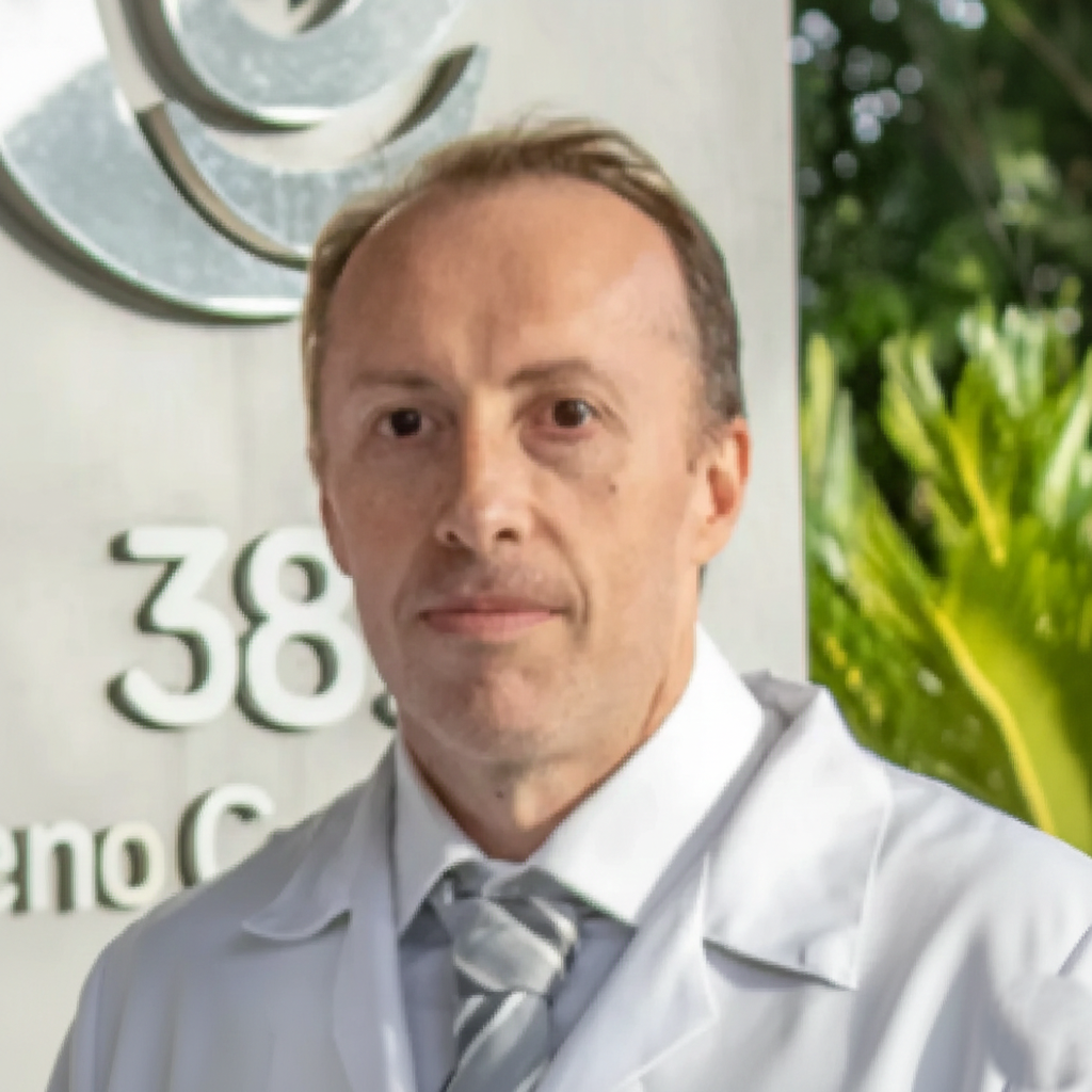 Dr. Carlos Eduardo Braga